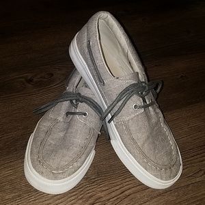 Boy's shoes